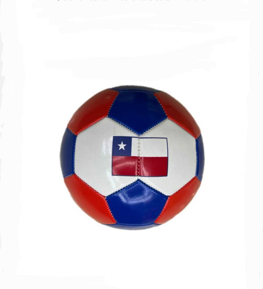 Pelota de fútbol con la bandera chilena